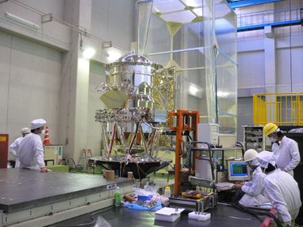 Photo 2: ASTRO-F telescope in the vibration test.